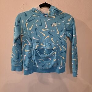 Nike Boys Sporkswear Club Blue Peinted Hoodie with Swoosh Pattern - Small
